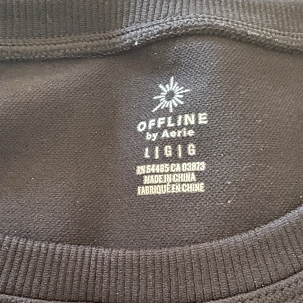 Aerie Black Long Sleeve crop top - Picture 2 of 3